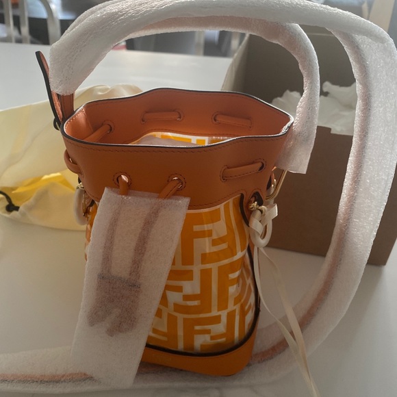 Fendi bag - Picture 3 of 4